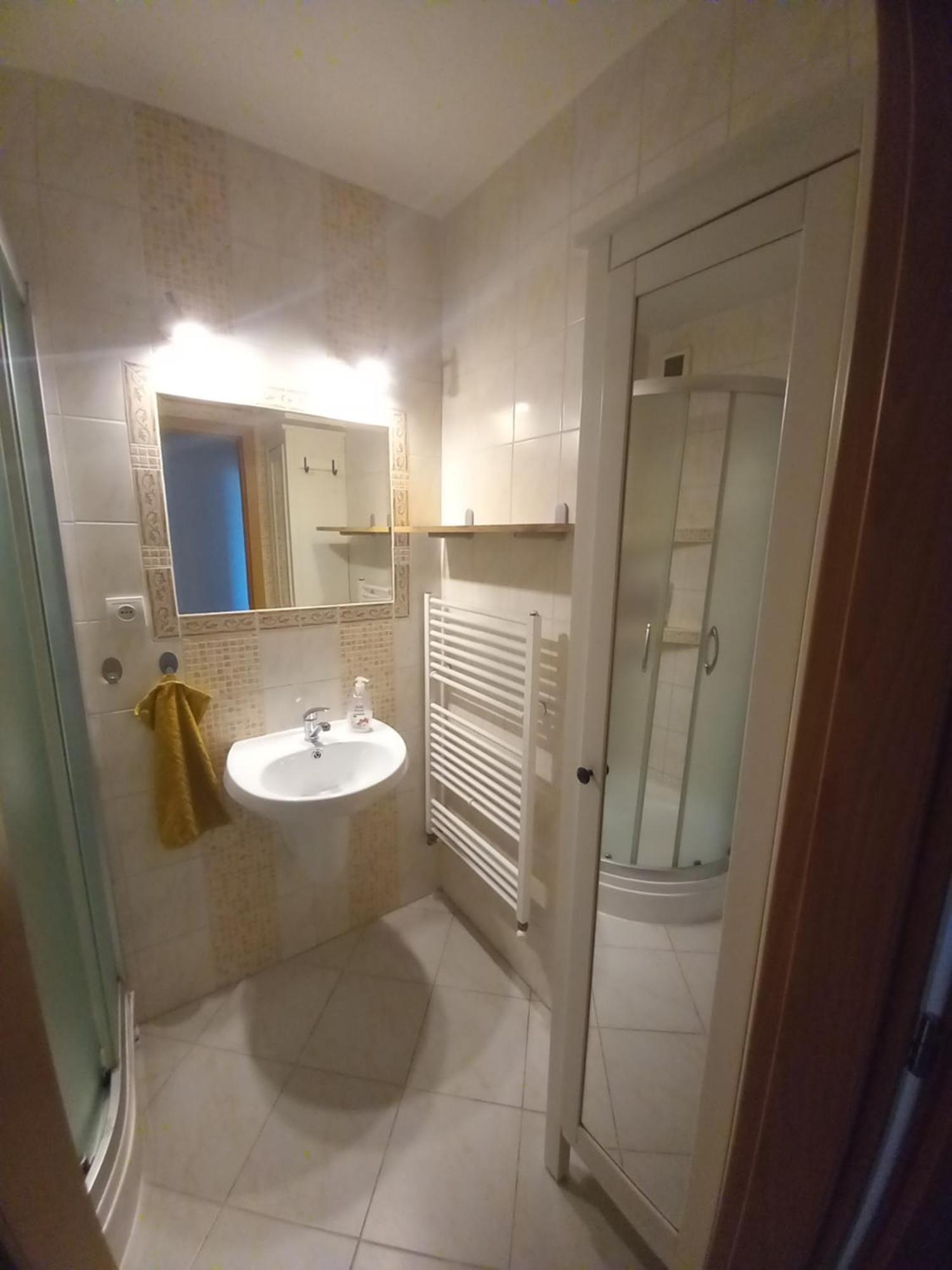 Apartman Lienka Free Parking City Centre Trencin Ngoại thất bức ảnh